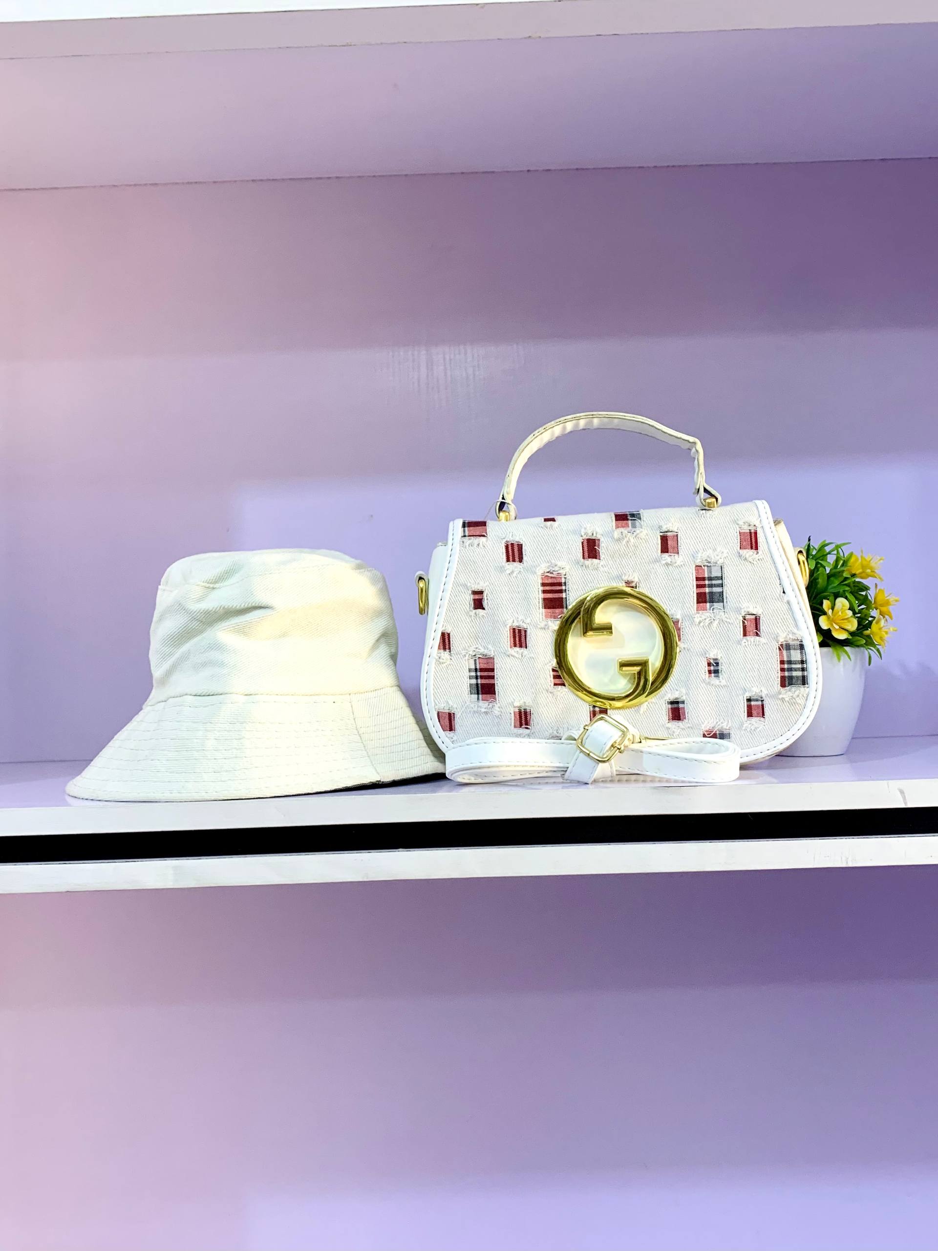 ######Awoof item #042